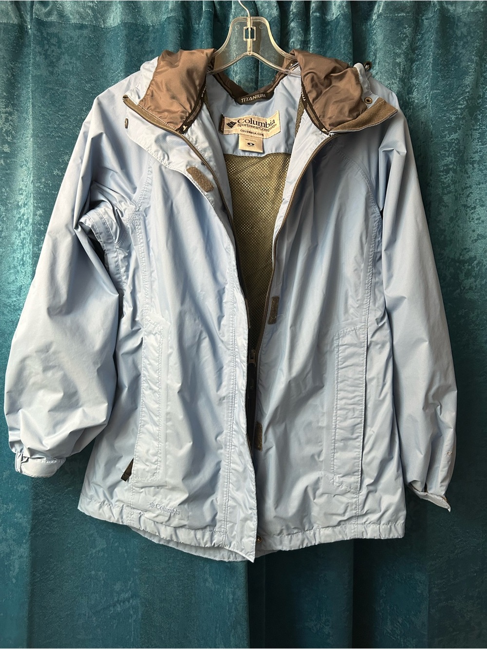 Columbia Light Blue Hooded Waterproof Ski Jacket with Brown Trim